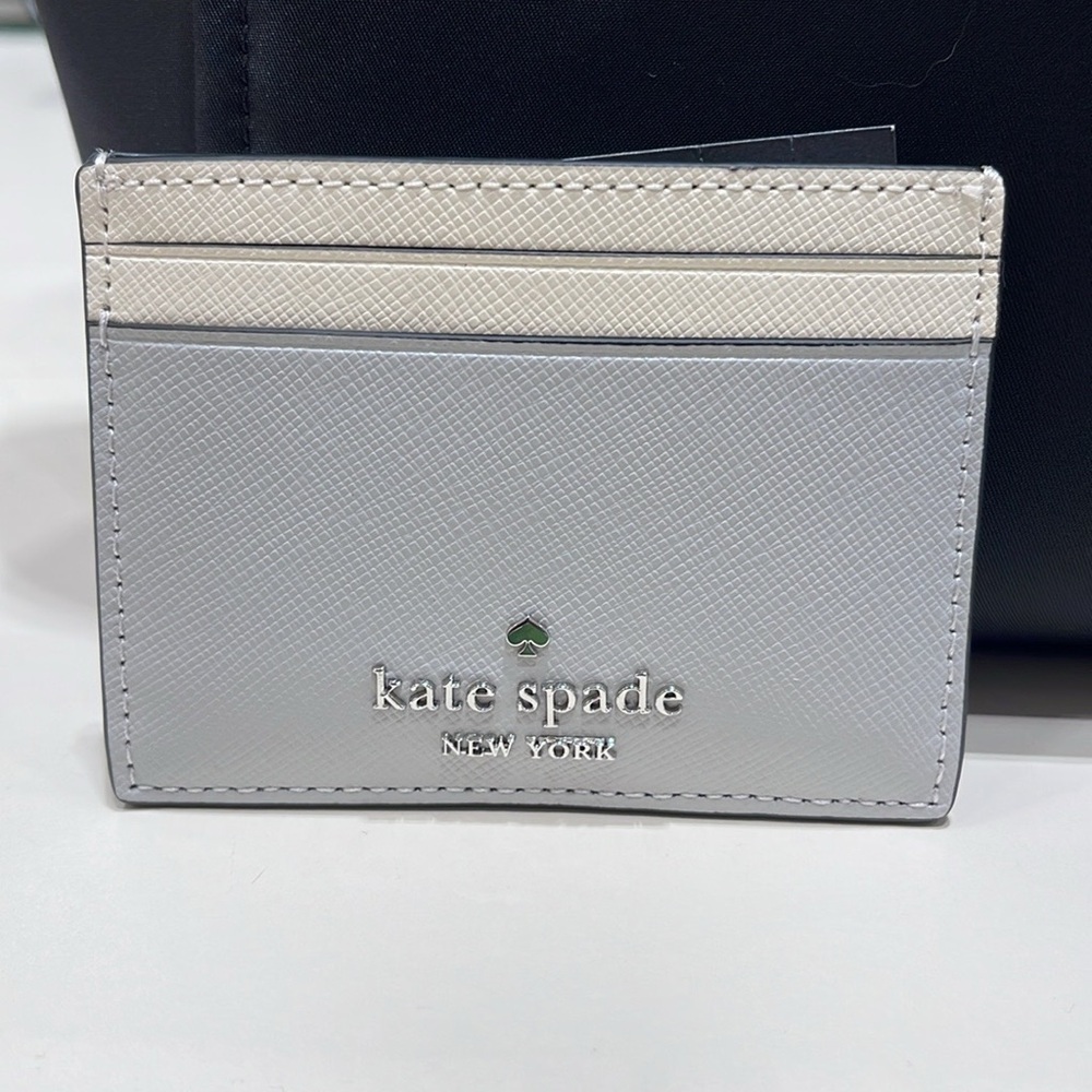 Kate Spade Madison Small Slim Card Holder
Platinum Grey Multi
NWT - Picture 7 of 16